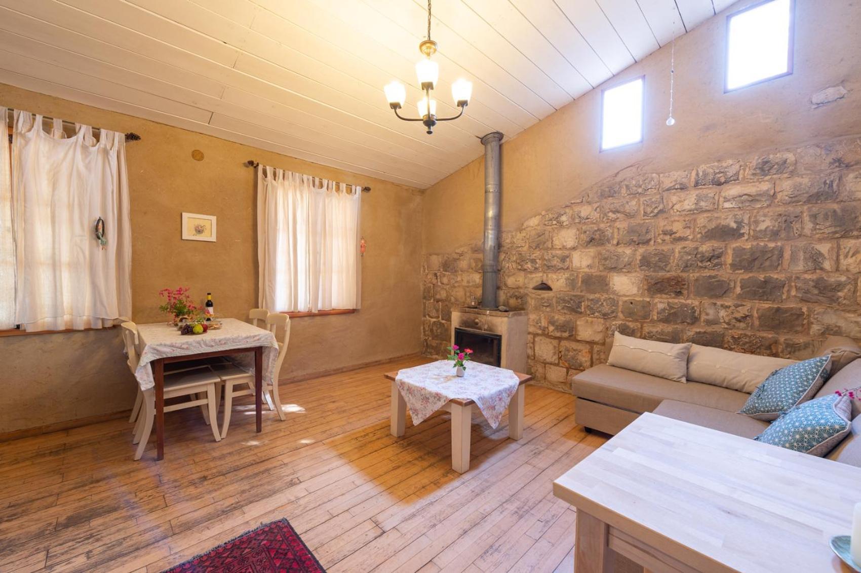 Hemdatya Stone Suites In The Galilee Ilaniya Oda fotoğraf